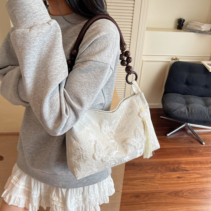 حقيبة يد أنيقة جديدة للسيدات م - مراجعة Embroidery Ideas For Bags وسعره